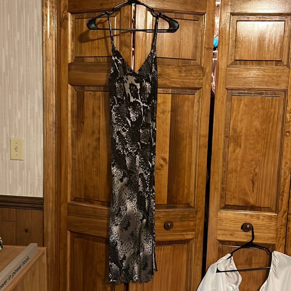 NEW Vici Small brown printed slip dress with a slit